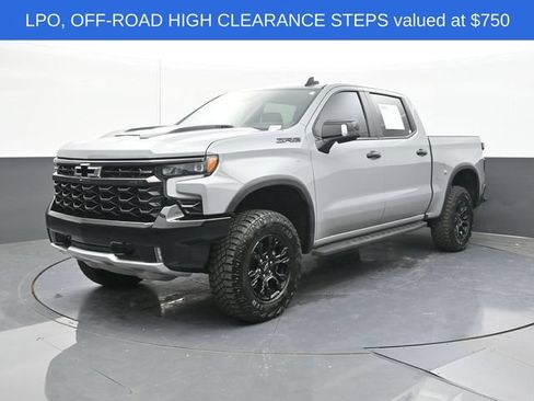 Used 2024 Chevrolet Silverado 1500 ZR2 w/ Technology Package AWD/4WD image 4
