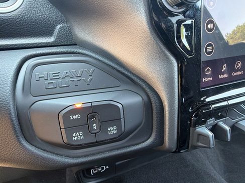 Used 2026 RAM 2500 Big Horn AWD/4WD image 31