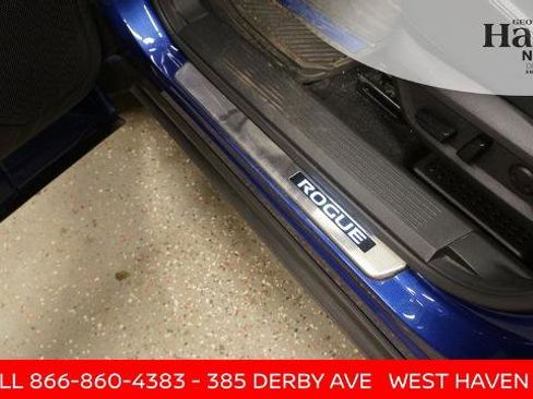 Certified 2023 Nissan Rogue SL w/ SL Premium Package image 28