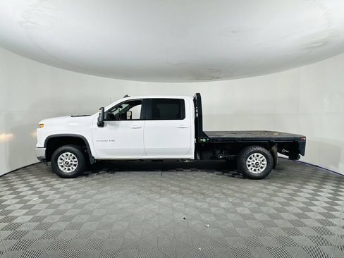 Used 2024 Chevrolet Silverado 2500 LT w/ Convenience Package AWD/4WD image 15