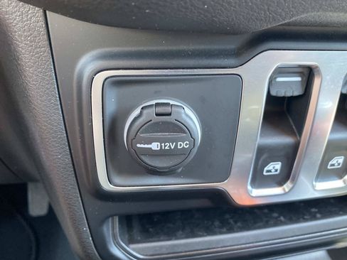 Used 2024 Jeep Wrangler Sport AWD/4WD image 29