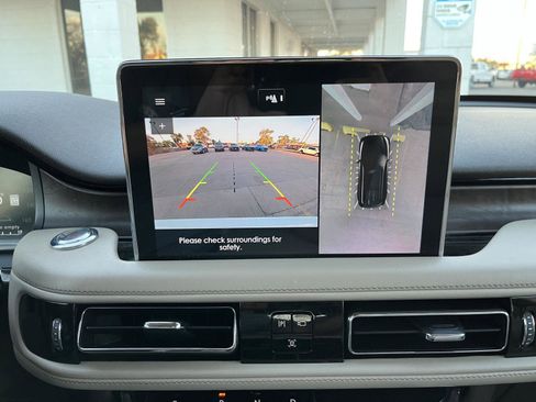 Used 2020 Lincoln Aviator Reserve w/ Equipment Group 201A image 23