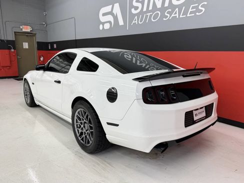 Used 2013 Ford Mustang GT Premium w/ Comfort Pkg image 20