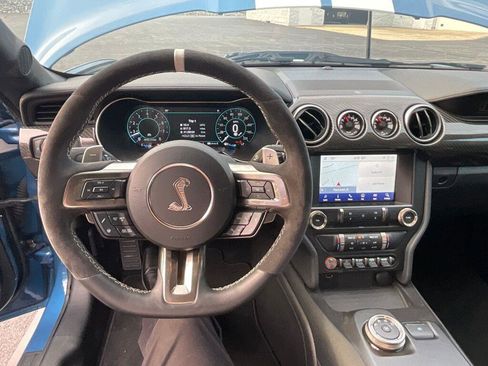 Used 2020 Ford Mustang Shelby GT500 w/ Carbon Fiber Track Pack image 14