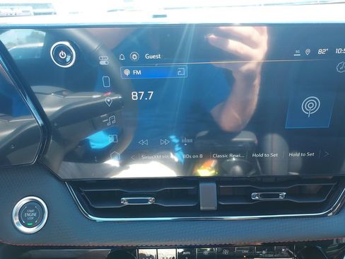 New 2026 Chevrolet Equinox RS w/ Convenience Package III FWD image 22