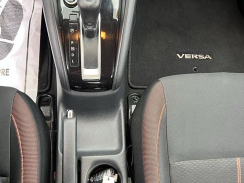 Used 2021 Nissan Versa SR w/ Convenience Package image 25