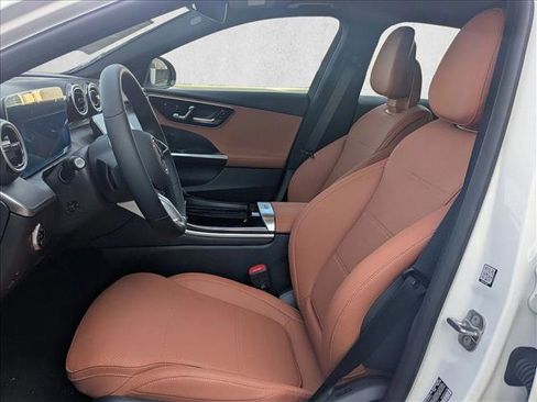 Used 2025 Mercedes-Benz C 300 Sedan image 14