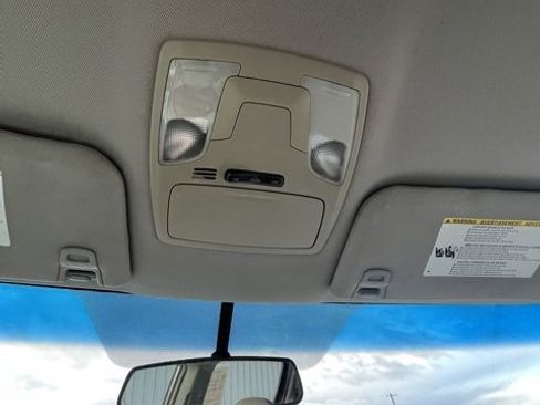 Used 2015 Toyota Sienna L image 55