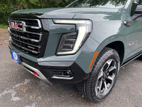 New 2026 GMC Yukon AT4 w/ AT4 Premium Package AWD/4WD image 13