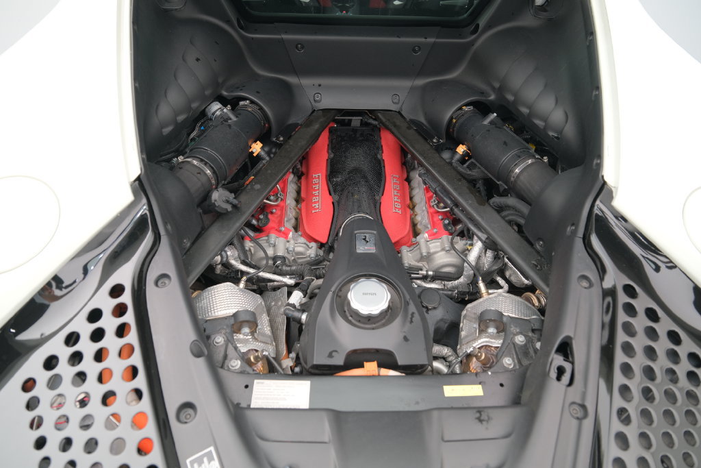 Used 2021 Ferrari SF90 Stradale AWD/4WD image 41
