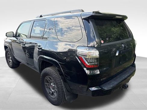 Used 2020 Toyota 4Runner Venture w/ Moonroof Package AWD/4WD image 3