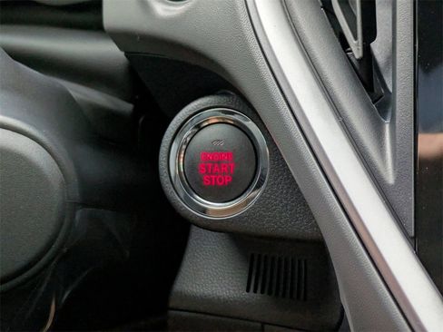 Certified 2025 Subaru Crosstrek 2.0i Premium image 27