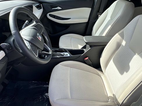 Certified 2024 Buick Encore GX Preferred w/ Comfort Package image 14