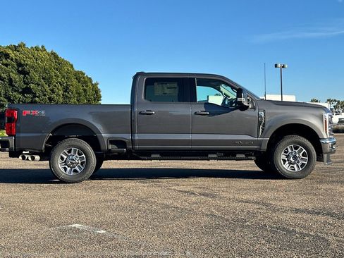 New 2026 Ford F250 Lariat w/ Lariat Premium Package image 3