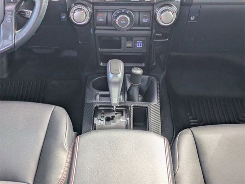 Used 2023 Toyota 4Runner TRD Off-Road Premium image 18