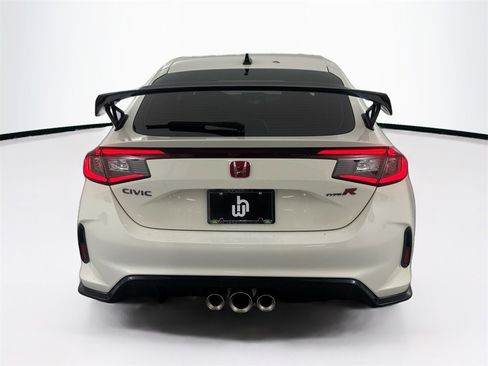Used 2023 Honda Civic Type R image 6