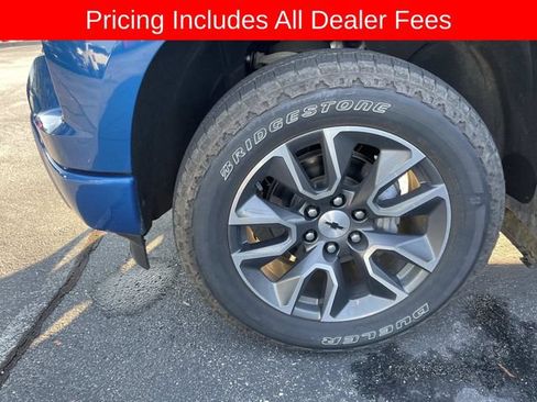 Used 2023 Chevrolet Silverado 1500 RST AWD/4WD image 2