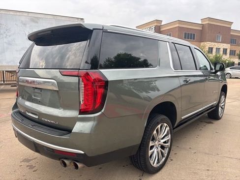 Used 2023 GMC Yukon XL Denali w/ Denali Reserve Package AWD/4WD image 5