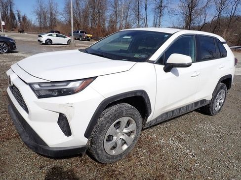 Used 2023 Toyota RAV4 LE image 7