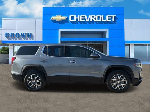 Used 2022 GMC Acadia SLE FWD image 2