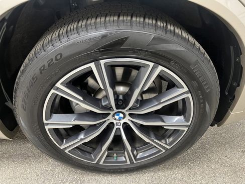 Used 2019 BMW X5 xDrive40i w/ M Sport Package image 16
