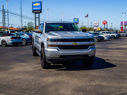 Used 2016 Chevrolet Silverado 1500 Custom w/ Trailering Package image 10