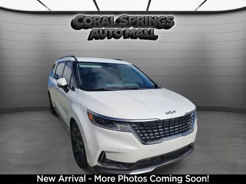 Used 2024 Kia Carnival SX FWD image 1