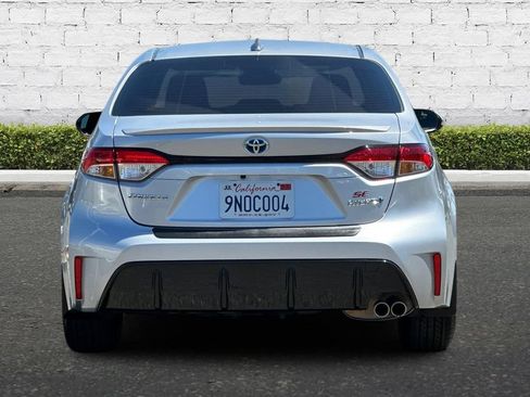 Used 2024 Toyota Corolla SE FWD image 5