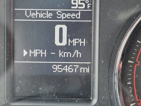 Used 2011 Dodge Charger SE RWD image 8