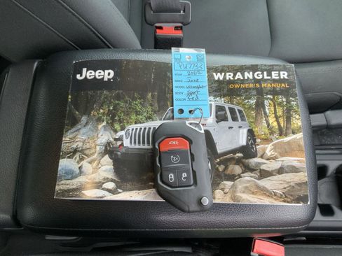 Used 2022 Jeep Wrangler Unlimited Sport image 59