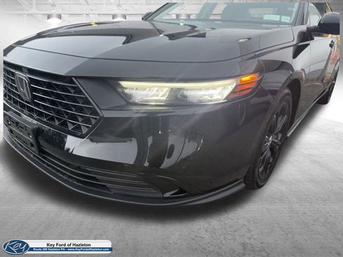 Used 2025 Honda Accord SE image 32