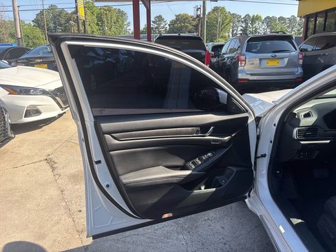 Used 2021 Honda Accord EX-L image 8
