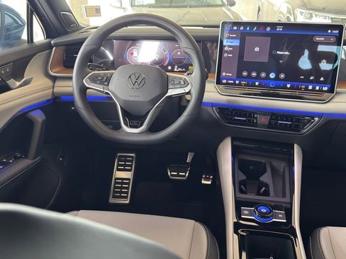 New 2026 Volkswagen Tiguan SEL R-Line AWD/4WD image 26