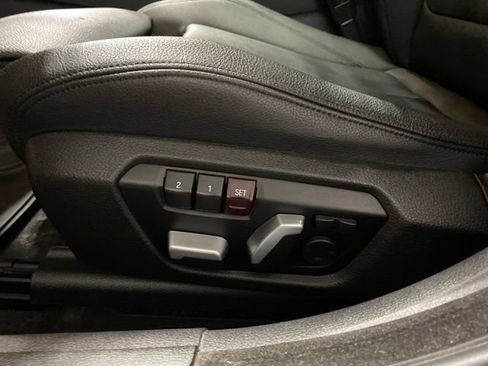 Used 2018 BMW 330i Gran Turismo xDrive AWD/4WD image 11