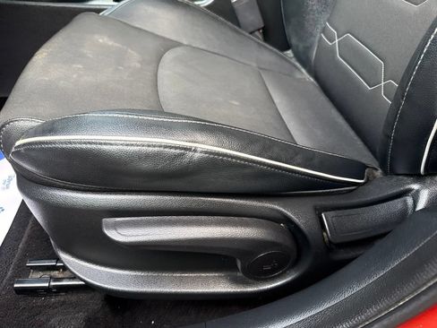 Used 2023 Kia Forte GT-Line w/ GT-Line Premium Package FWD image 11