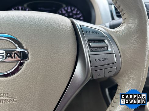 Used 2013 Nissan Altima 2.5 SL w/ Technology Pkg image 18