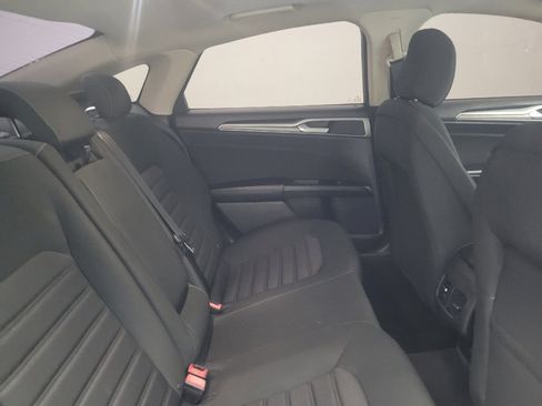 Used 2020 Ford Fusion SE AWD/4WD image 19