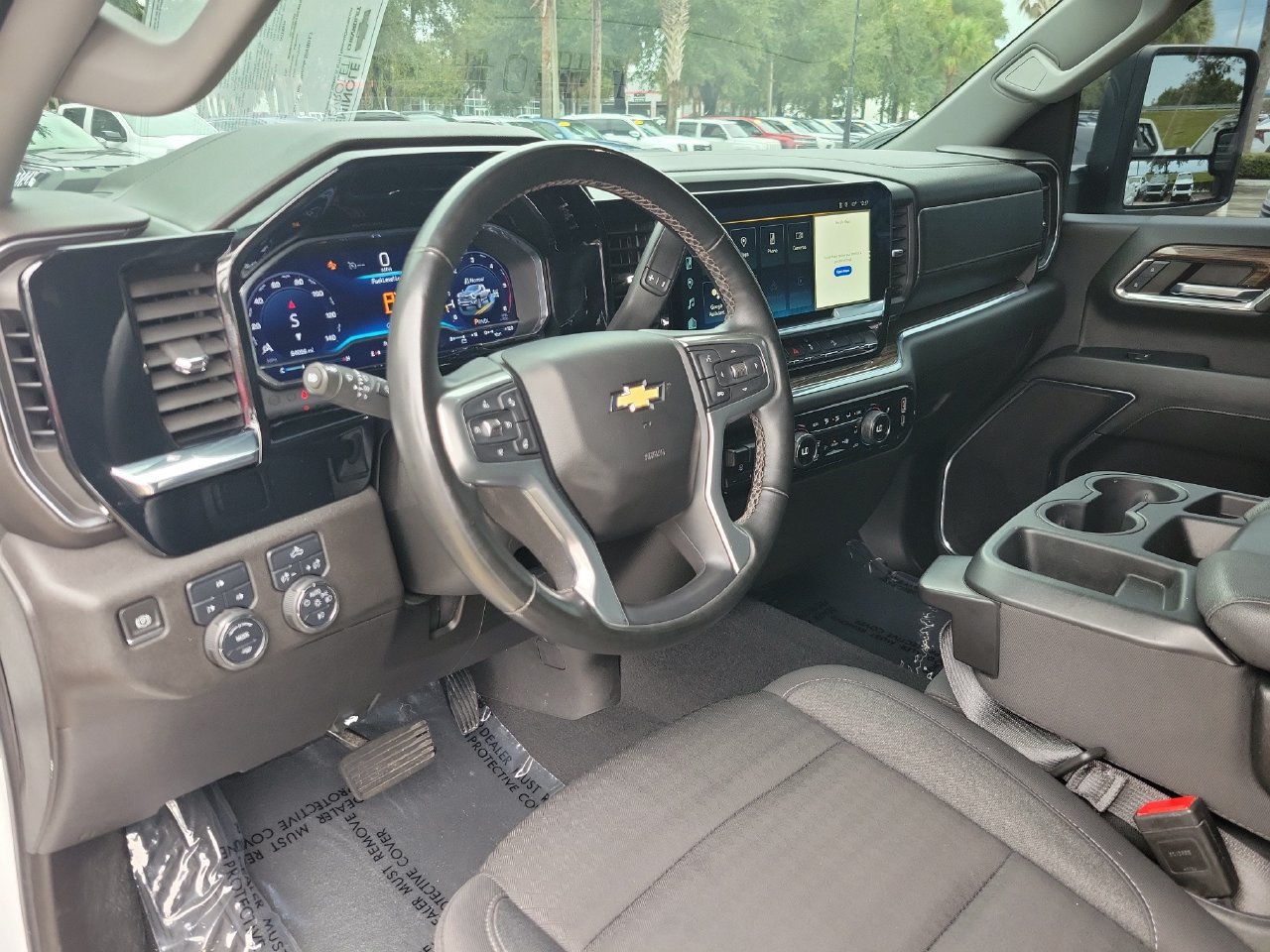 Used 2024 Chevrolet Silverado 2500 LT AWD/4WD image 14
