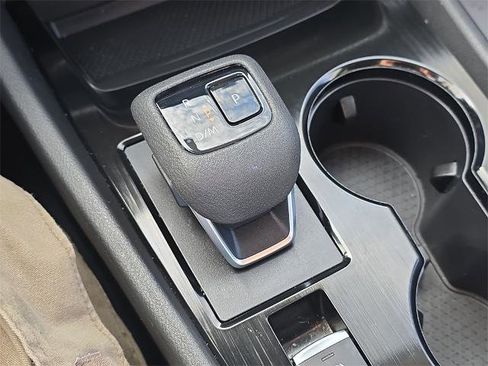 Certified 2023 Nissan Rogue SV image 25