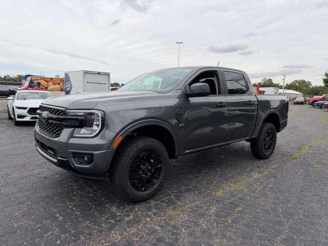 New 2026 Ford Ranger XLT w/ Black Appearance Package RWD image 4