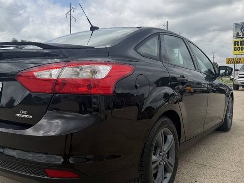 Used 2014 Ford Focus SE w/ SE Sport Package FWD image 7