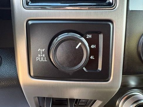 Used 2021 Ford F350 Platinum w/ Tremor Off-Road Package image 21