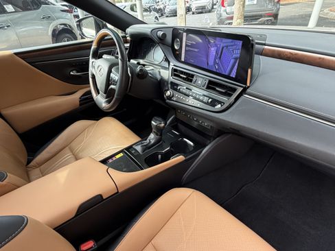Used 2023 Lexus ES 350 Ultra Luxury w/ Accessory Package (Z2) FWD image 48