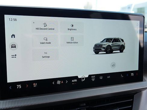 Used 2025 Ford Explorer Active w/ Active Comfort Package image 41