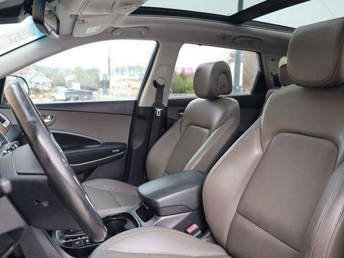 Used 2017 Hyundai Santa Fe FWD w/ SE Ultimate Tech Package 03 image 21