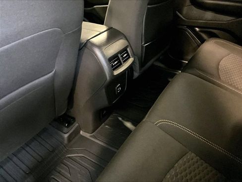 Used 2021 GMC Terrain SLE w/ Driver Convenience Package AWD/4WD image 27
