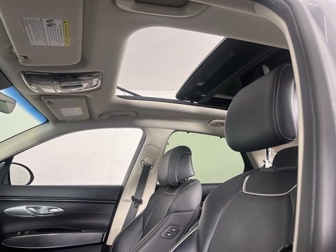 Used 2023 Genesis GV70 2.5T w/ Advanced Package image 25