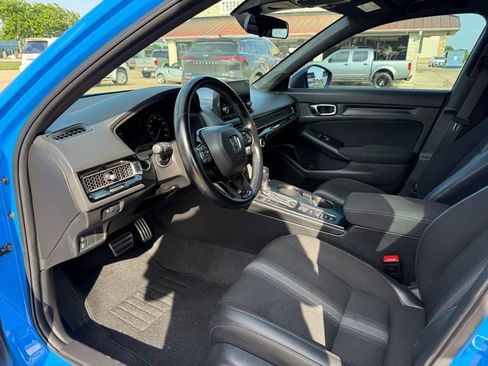 Used 2022 Honda Civic Sport image 13