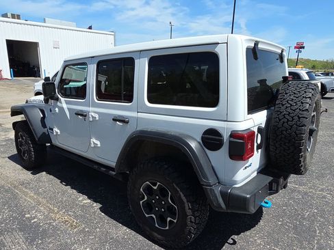 Used 2021 Jeep Wrangler Unlimited Rubicon 4xe w/ Cold Weather Group AWD/4WD image 4