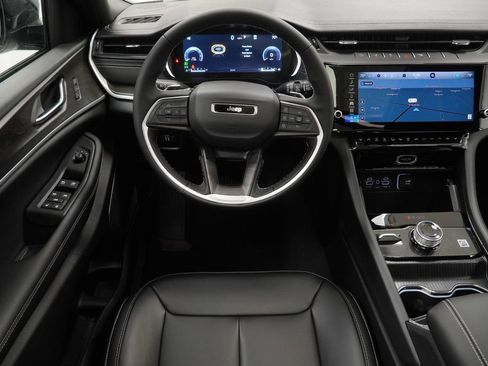 New 2026 Jeep Grand Cherokee L Limited image 20